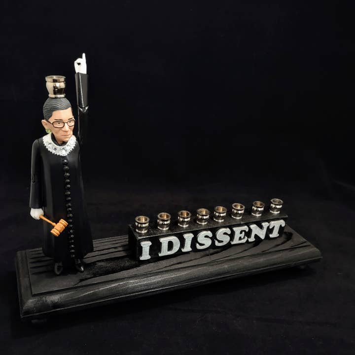 Eclectic Judaica - Vente Menora - Menorah RBG I Dissent ORIGINAL pour homme4