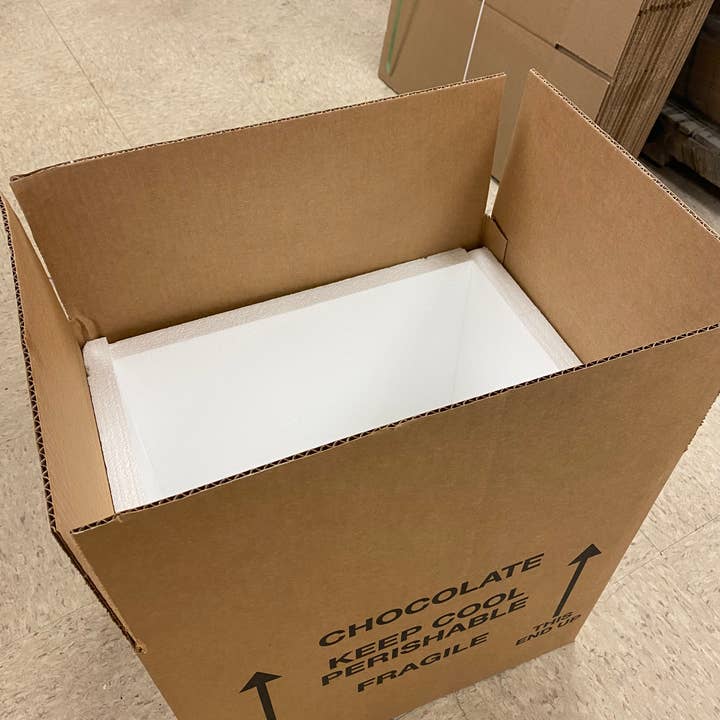 CB Stuffer - Wholesale Cooler/Cooler Bag - Insulated Shipping cooler **MIN/MAX 6 BOXES**