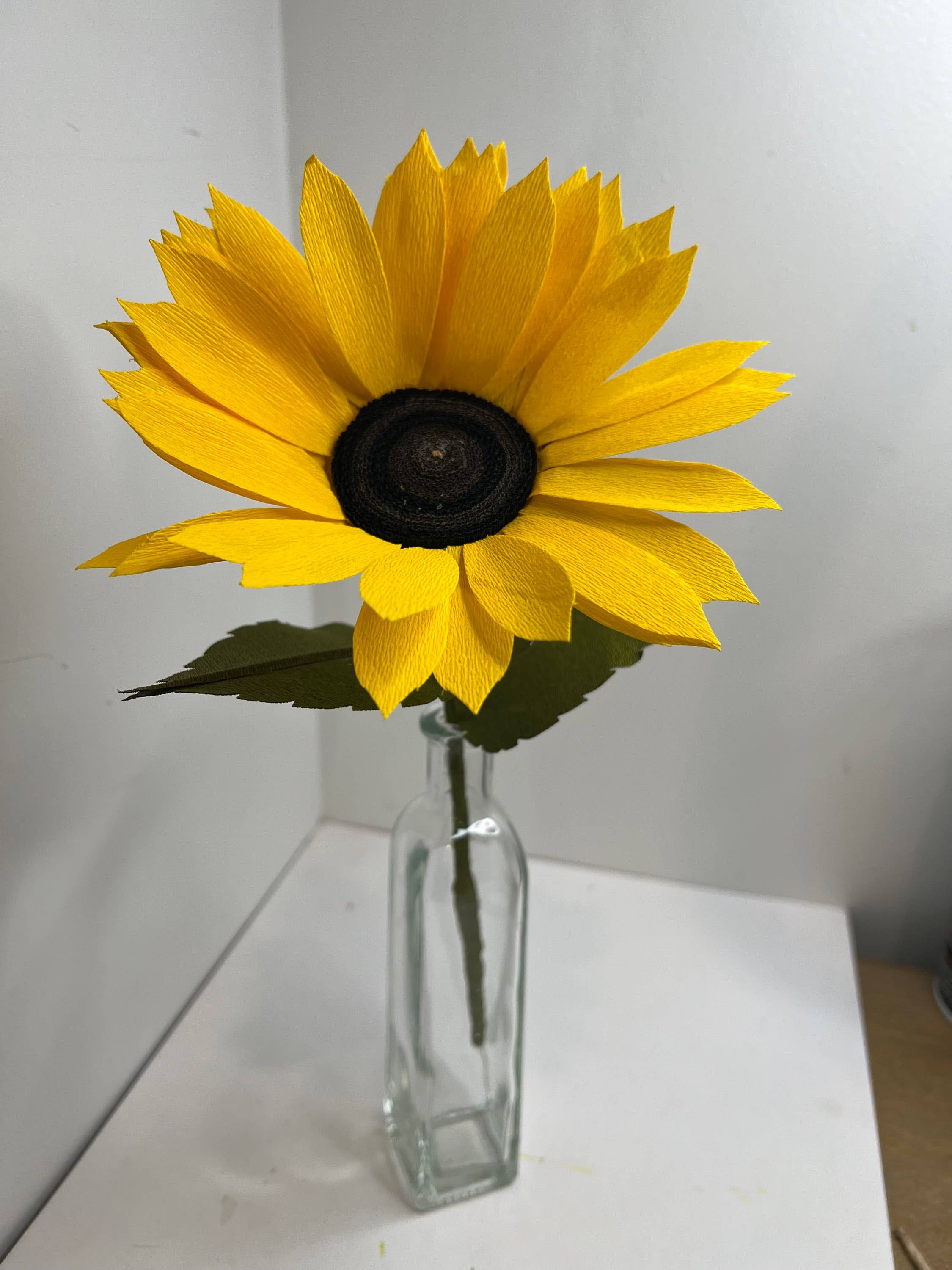 Petals and Pearls Design - Wholesale DIY Craft Kit - Crepe Paper Rolled Sunflower Kit1