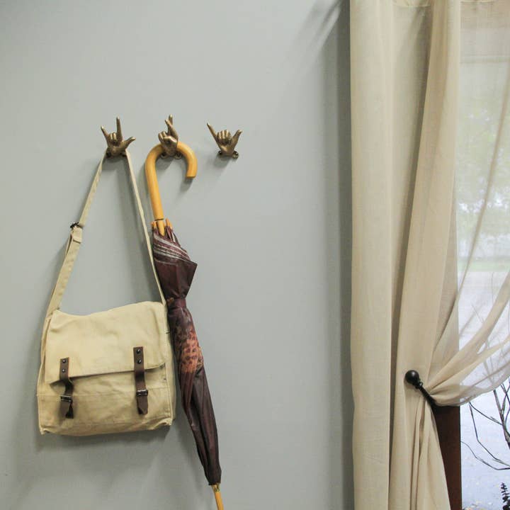 Zeckos – Gancho de parede por atacado – Conjunto de 3 ganchos de parede de gestos manuais em ferro fundido em ouro antigo7