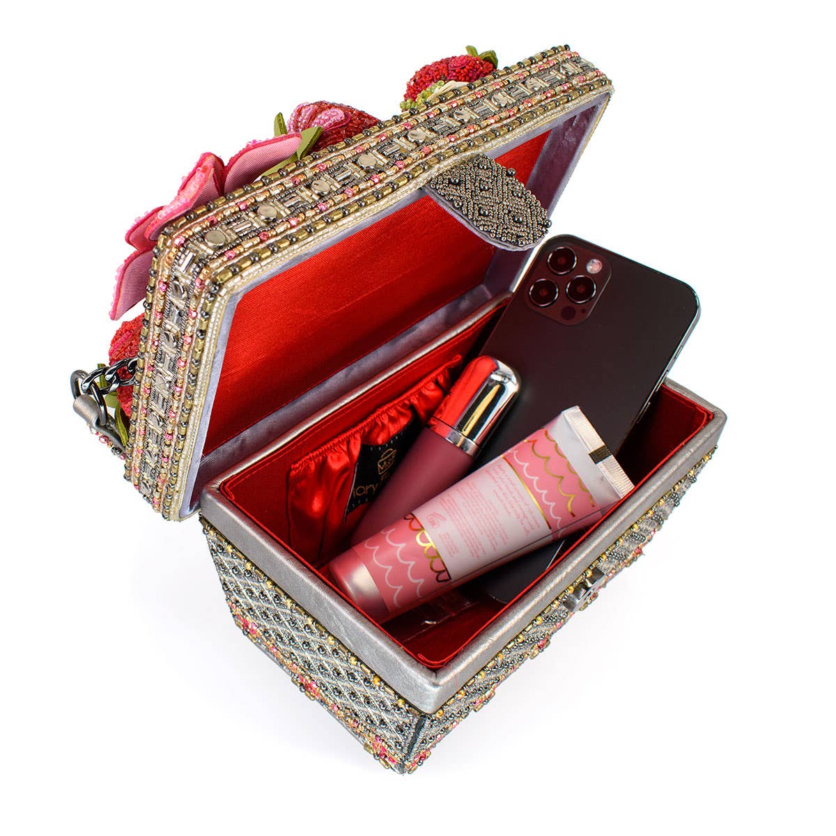 Mary Frances Accessories – wholesale Top handle bag – women's – Berry Beautiful Top Handle Beaded Strawberry Basket Bag11