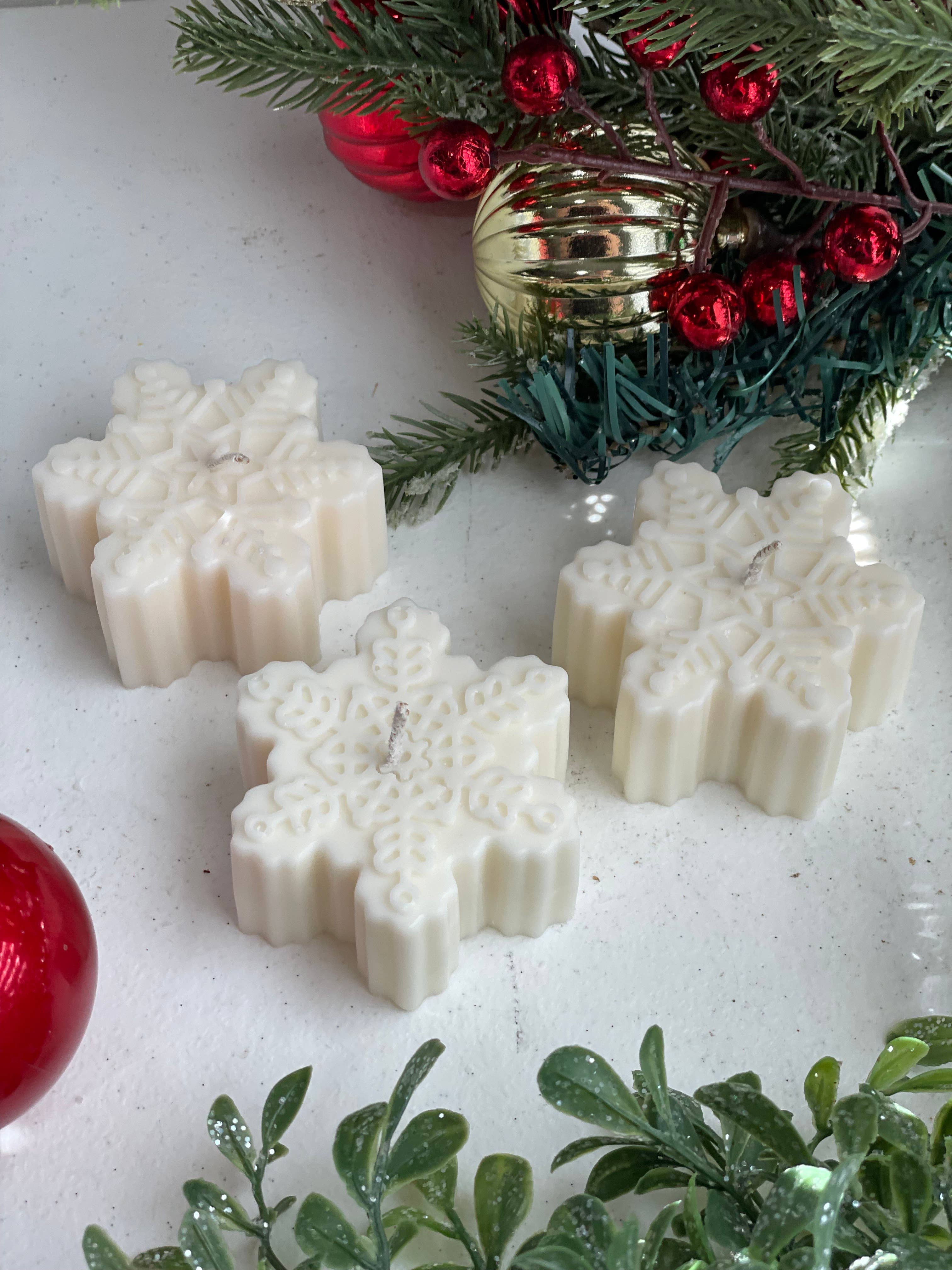 Akivodu Candles – wholesale Novelty candle – Christmas Snowflake Candle: Multiple Holiday Scents 1