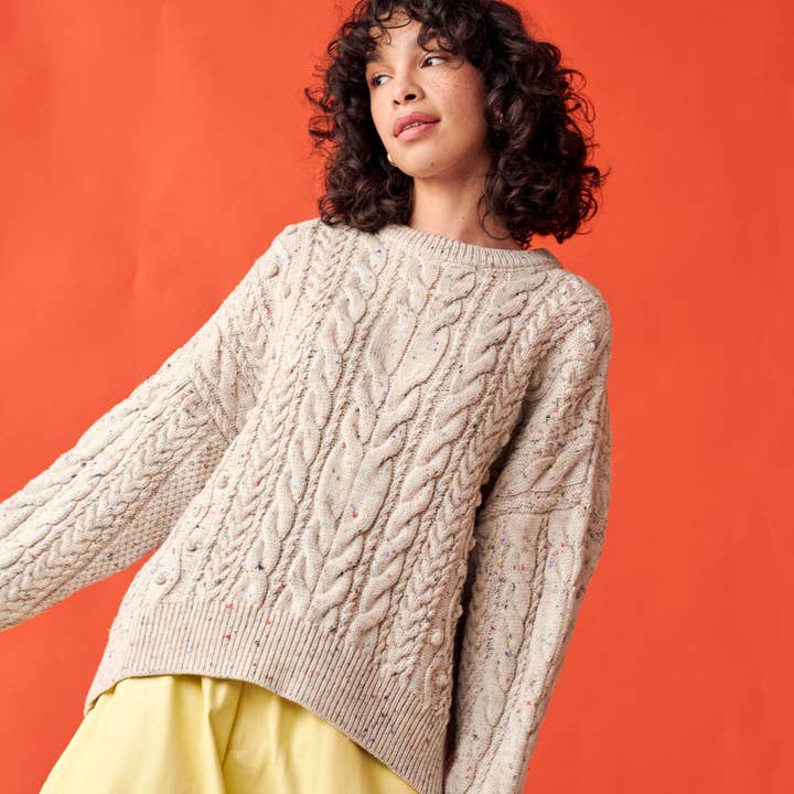 Suéter oversize de cable en tono natural moteado para venta al por mayor de GiGi Knitwear