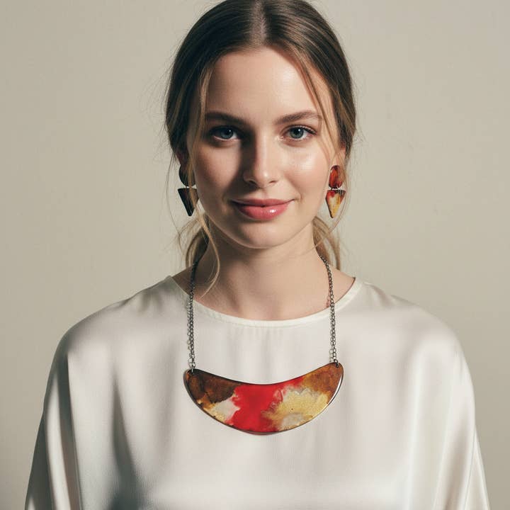 Chunky Crescent Statement-halsband i rödguld och brunt för wholesale av Sassy Sacha Jewelry