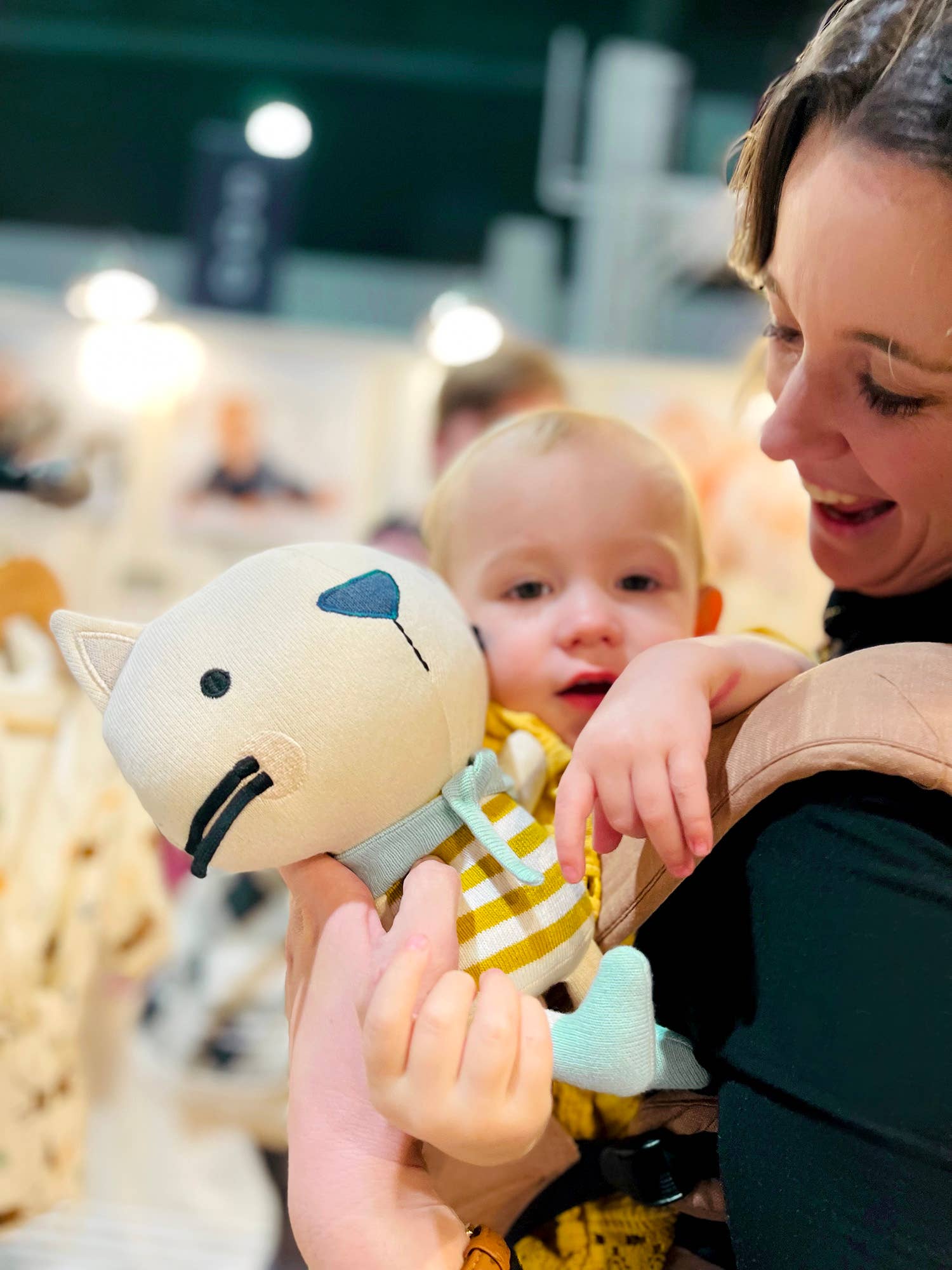 Viverano Organics – wholesale Stuffed/plush toy – Kids & baby – Remi Cat Organic Cotton Stuffed Animal Baby Kid Toy6