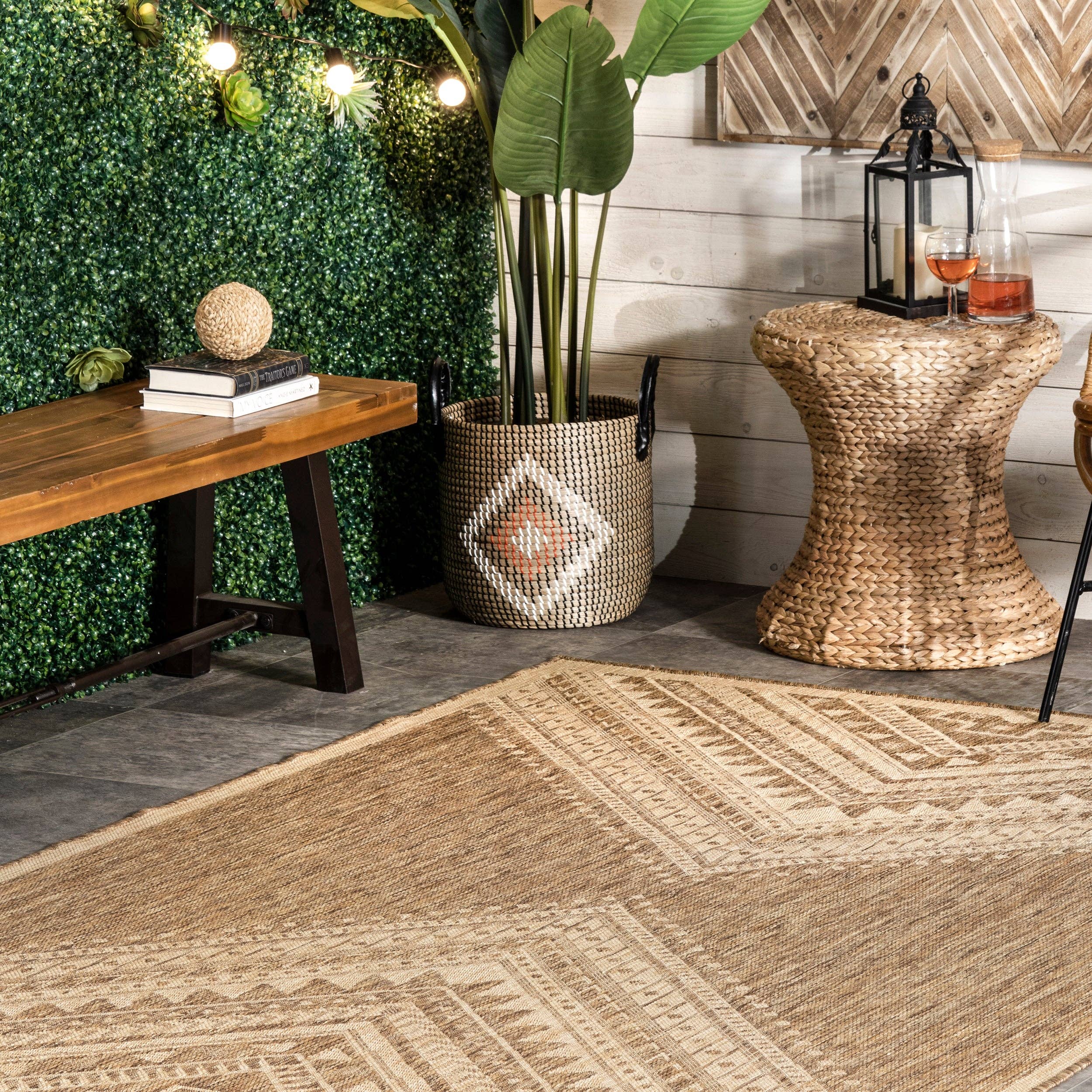 nuLOOM - Wholesale Area Rug - Landry Aztec Indoor/Outdoor Area Rug7