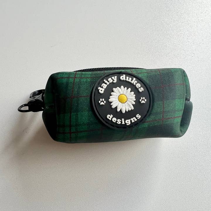 Highland Pine Dog Poop Väskhållare för wholesale av Daisy Dukes Designs