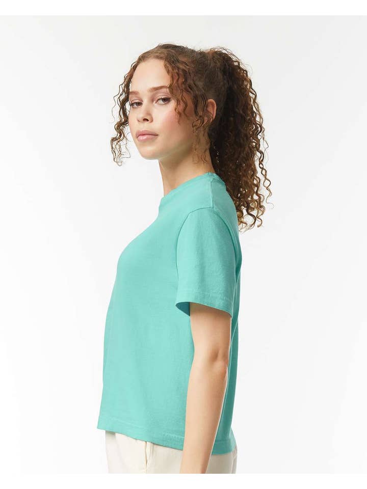 Total Apparel - Wholesale T-Shirt - Women's - Comfort Colors Ladies' Heavyweight Cropped T-Shirt | 3023CL13