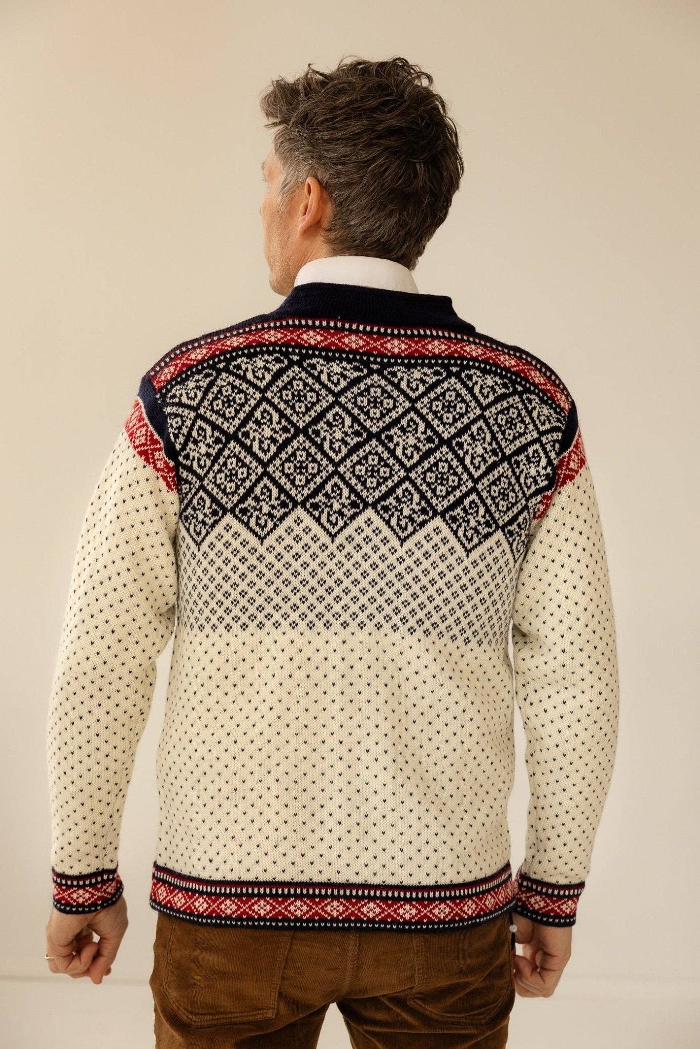 Susan Fosse AS - Wholesale Cardigan - Men's - Kvam Men's Cardigan5