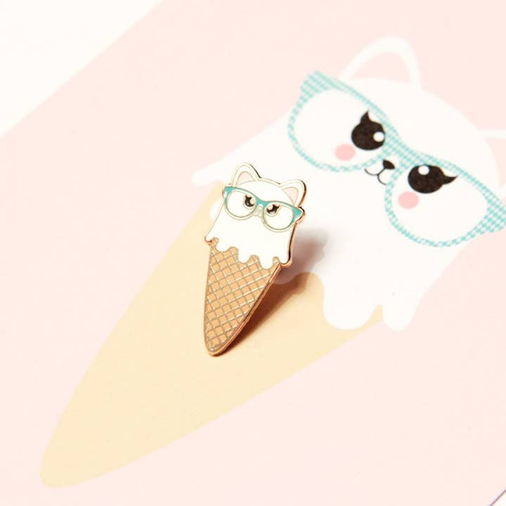 Studio Inktvis - Wholesale Lapel Pin/Button - Cat Ice cream Enamel pin5