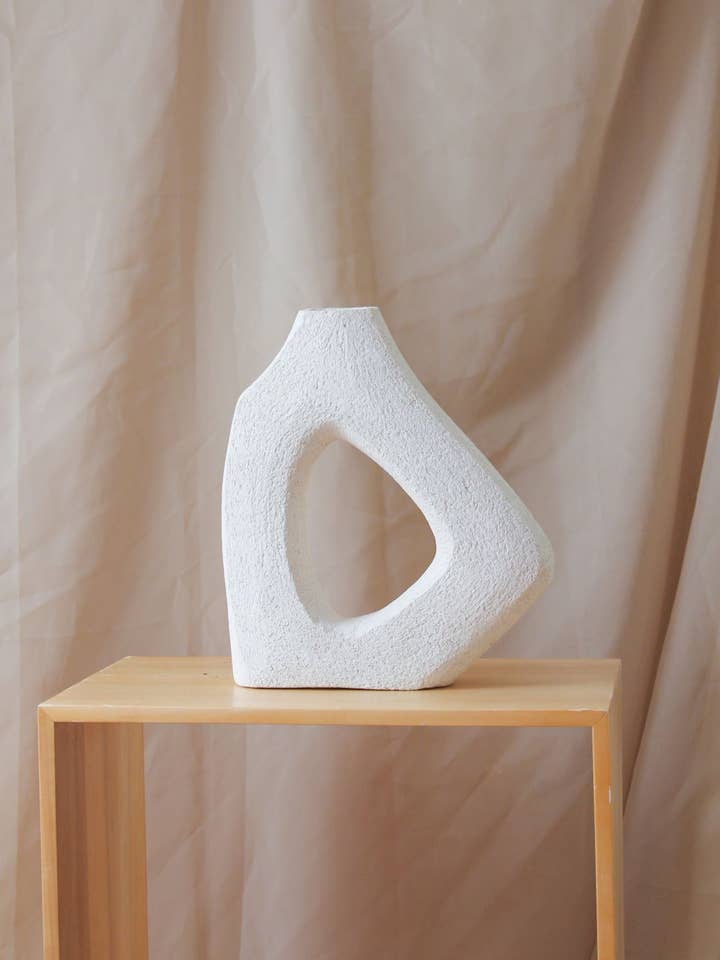 Nova Sculpture for wholesale by keraclay