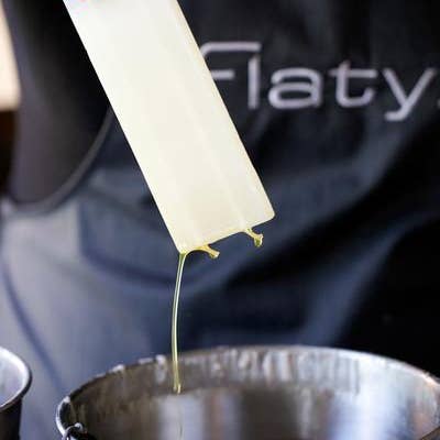 Flatyz Candles - Wholesale Novelty Candle - Flat Handmade Candle-Christmas Tree Green & White