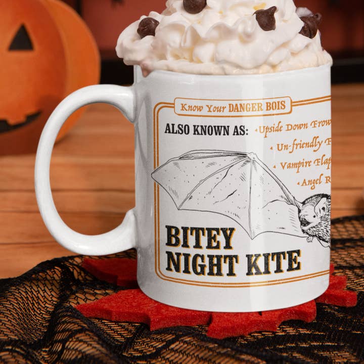 Känn din Bitey Night Kite mugg för wholesale av Danger Bois