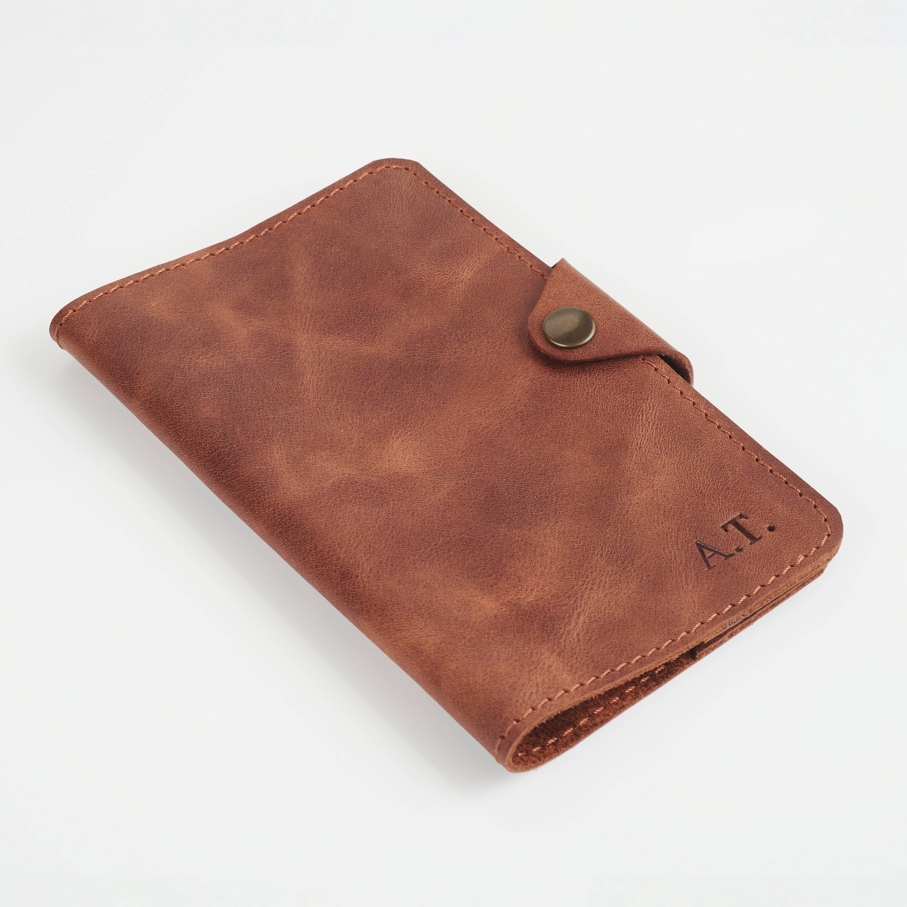 Derio Leather - Wholesale Sporting Accessories - Personalized Leather Golf Scorecard and Yardage Book Holder6