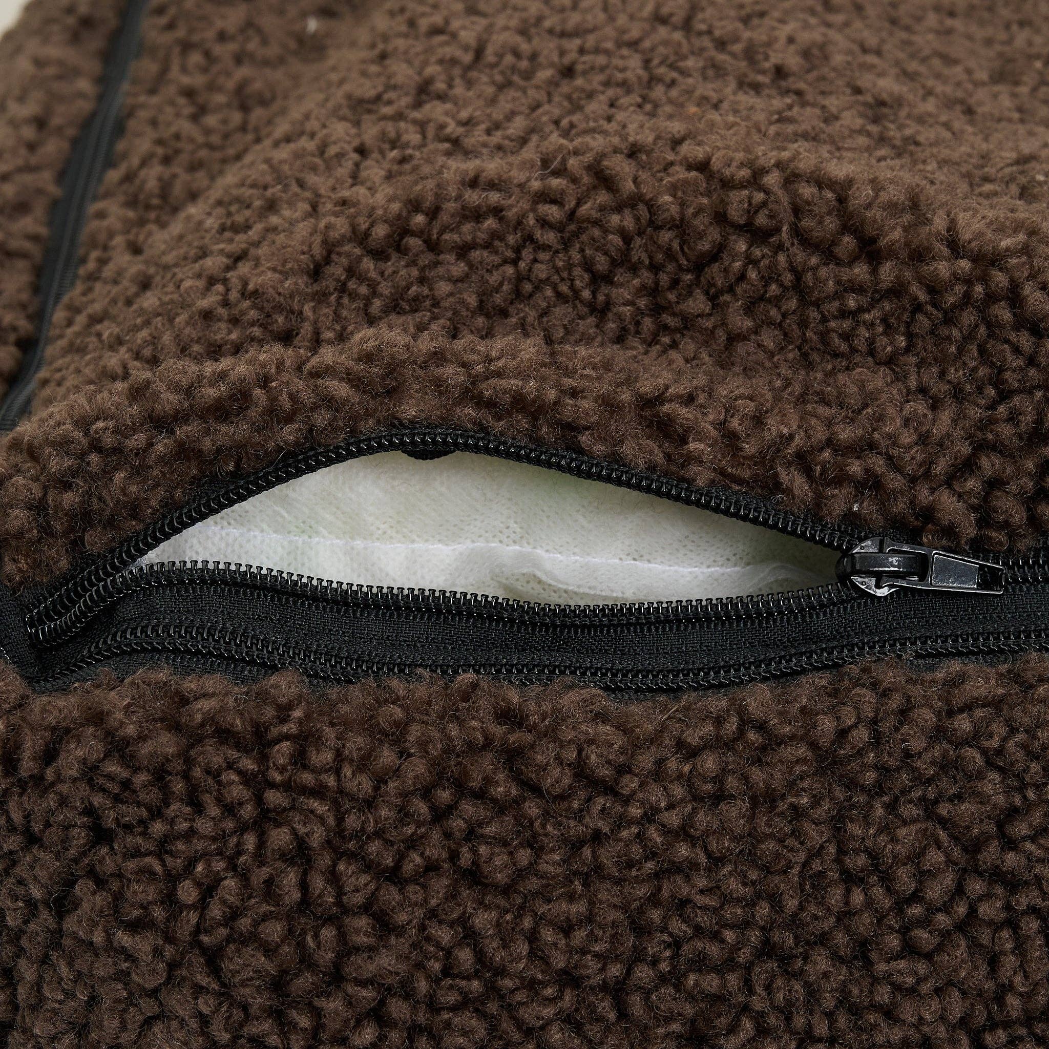 brown Nuna dog bed - Teddy soft & washable dog bed made of memory foam (brown) for wholesale on Faire4