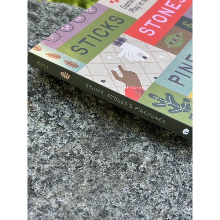 Mountaineers Books – Großhandel Fantasy-Roman – Spiele mit Stöcken, Steinen und Kiefernzapfen für die Natur2