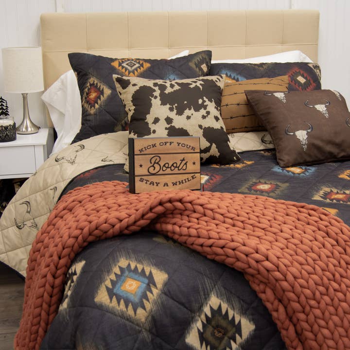 American Heritage Textiles - Wholesale Bedding Set - Donna Sharp Phoenix Quilt Set