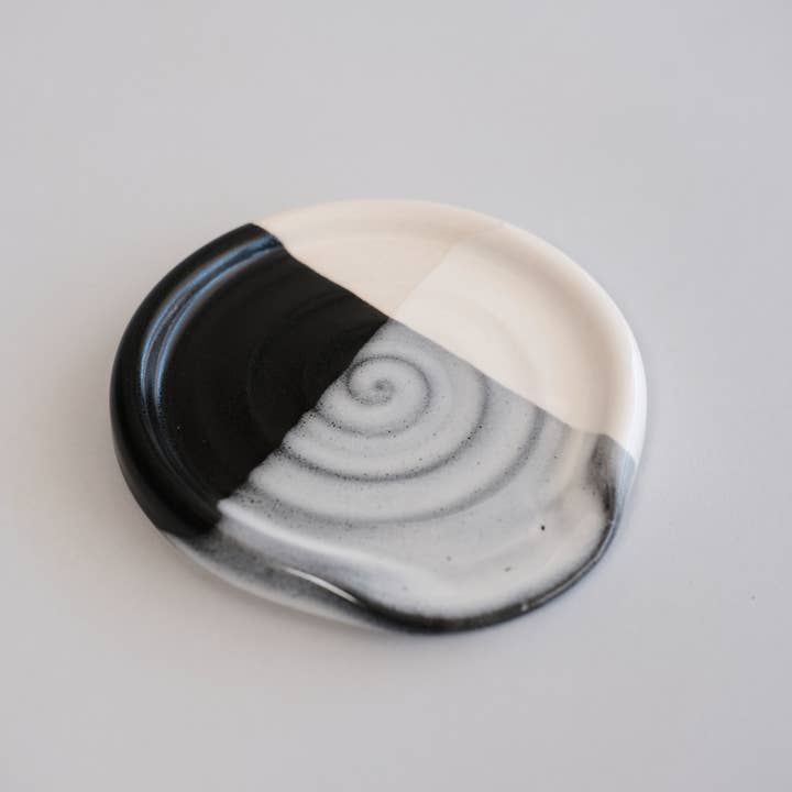 FHAR Studio - Wholesale Spoon Rest - core - spoon rest - handmade porcelain4