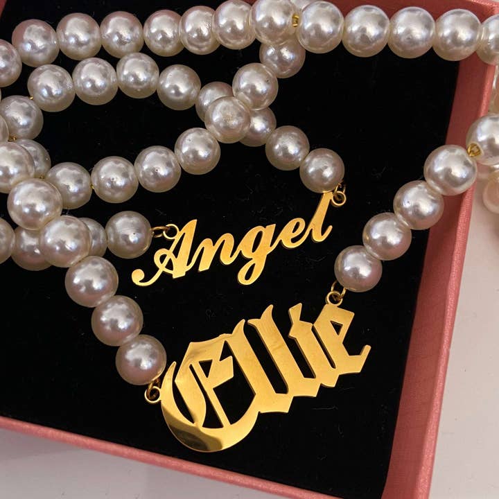 Custom Pearl Nameplate Necklace for wholesale by Milli London