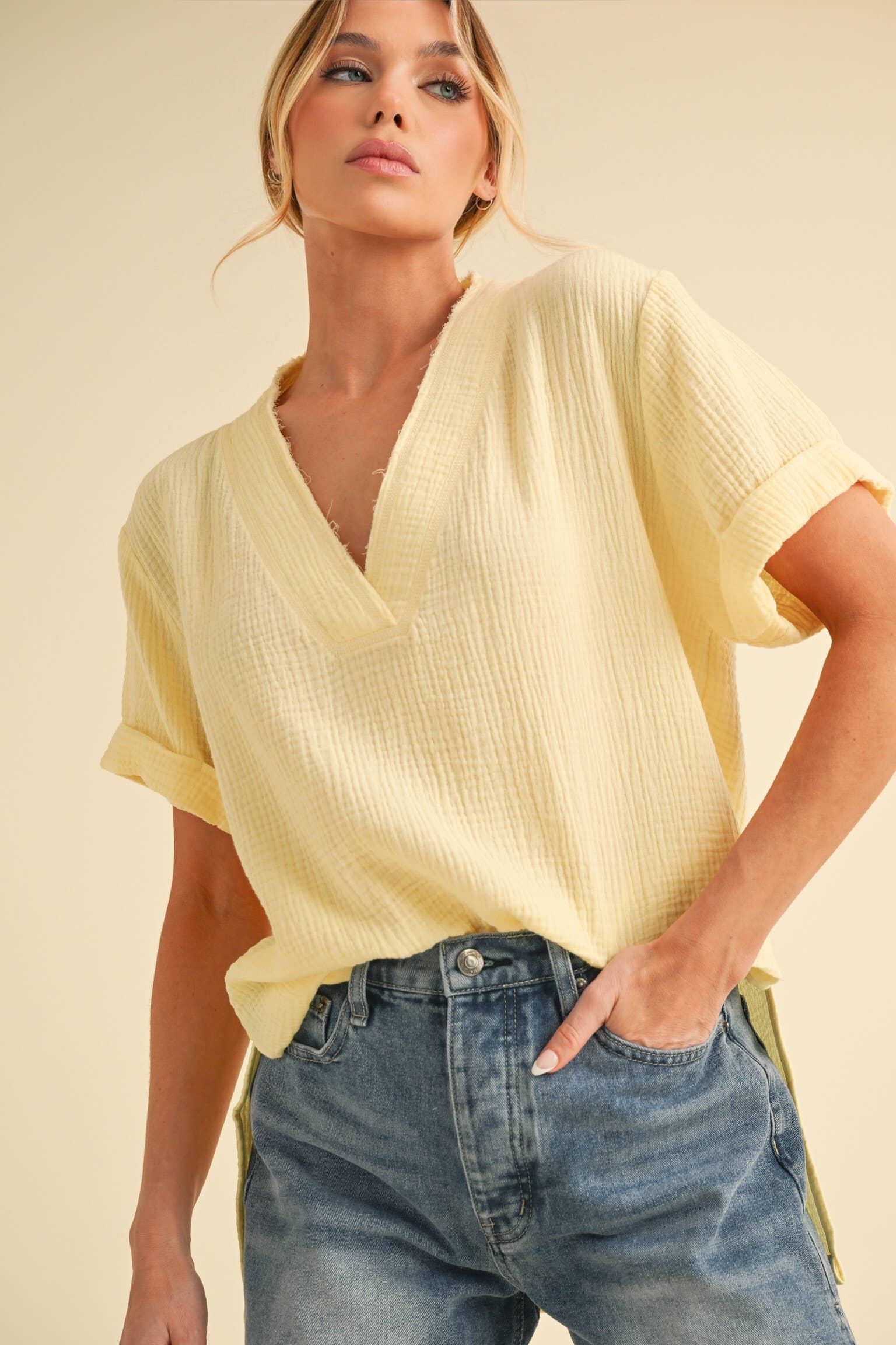 AEMI + CO - Wholesale Blouse - Women's - 8167BK Trudie Top61