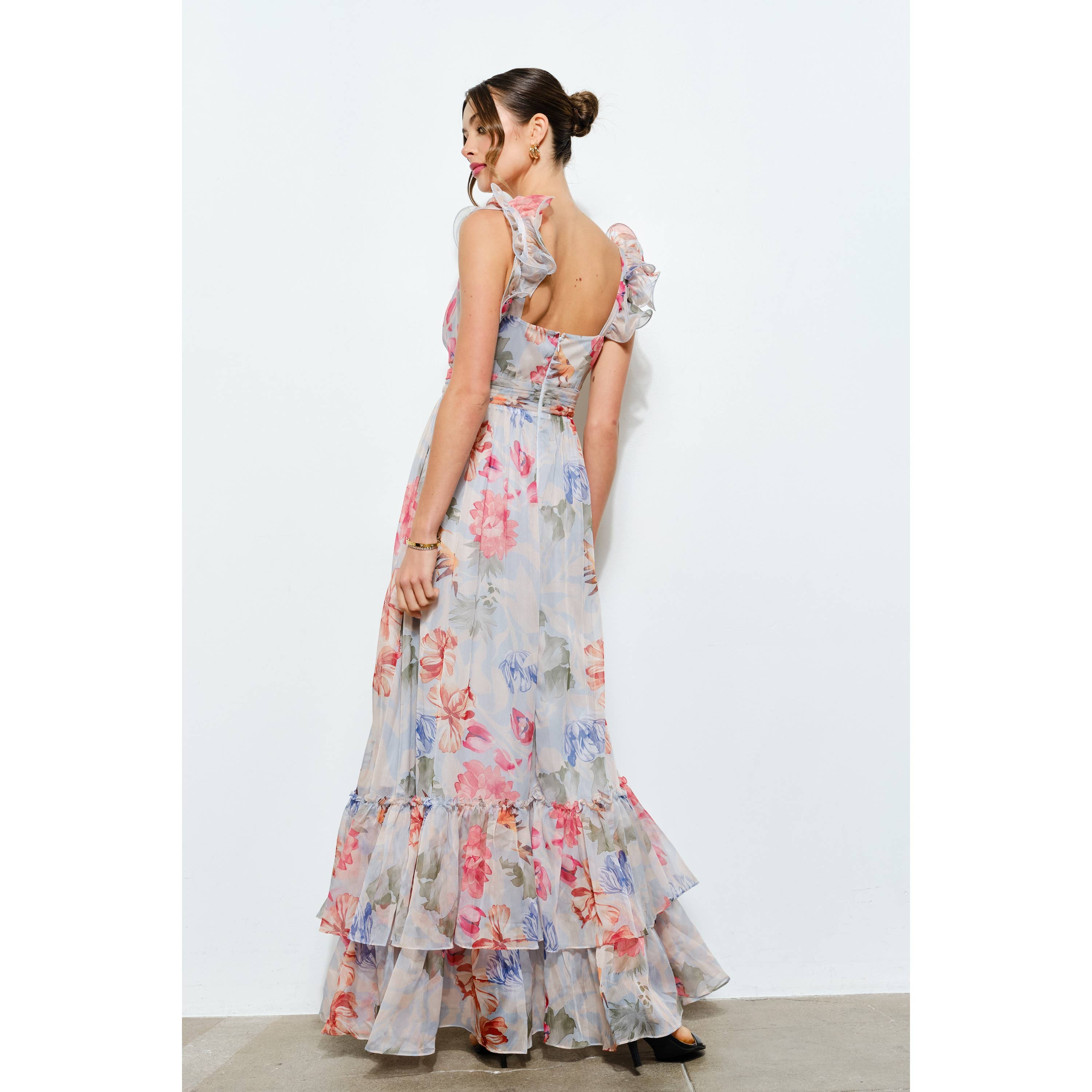 INA - Vendita all'ingrosso Vestito - Donna - Abito lungo a balze in chiffon floreale con spalle arricciate22