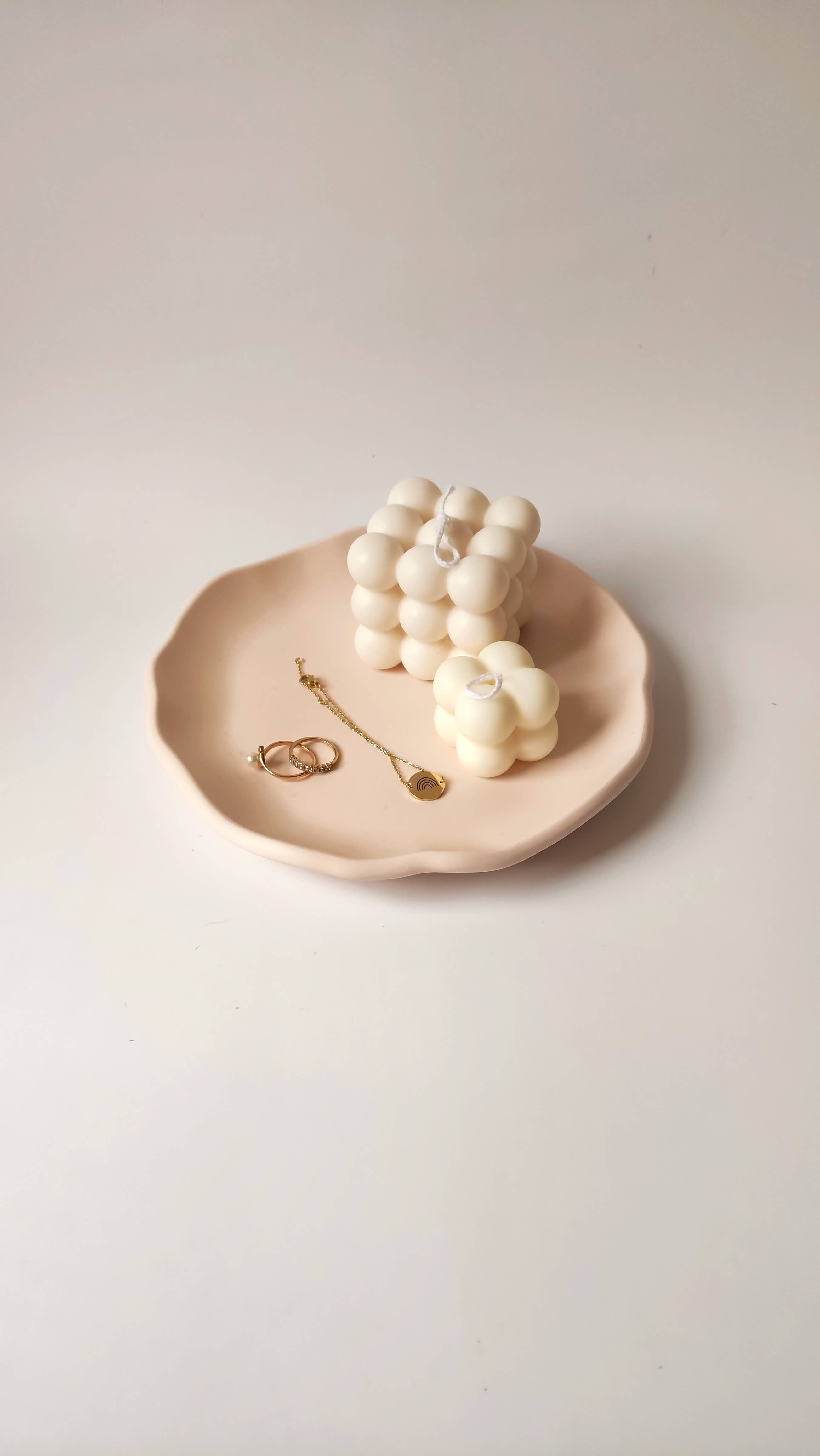 Kndly home - Wholesale Decorative Plate/Dish/Bowl - Warm Minimalism Style Ruffle Vanity Tray7