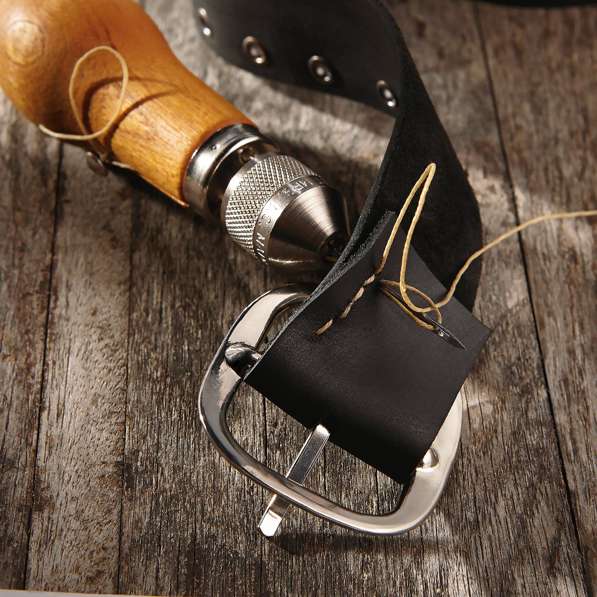 Realeather – wholesale Tråd – Speedy Stitcher Tråd, 30 yards Härva4