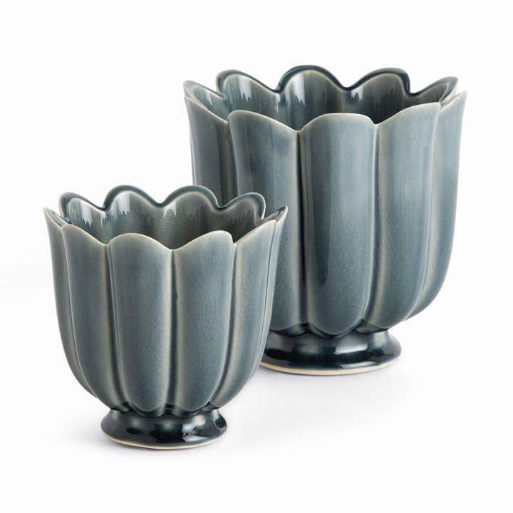 FREYA POTS pour la vente par Napa Home & Garden