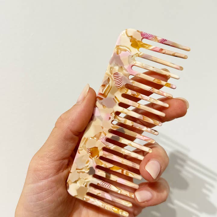 Cornish Glow – Großhandel Haarbürste/Kamm – ECO-HARZ BREITZAHNKAMM - CANDY PINK