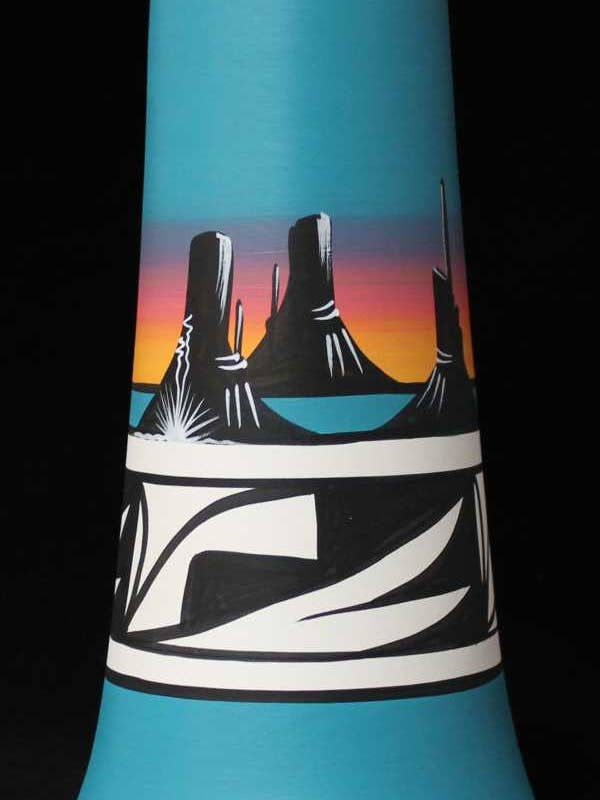 11088 Arc-en-ciel du désert 5 1/2 x 11 Cloche pour la vente par Cedar Mesa Pottery