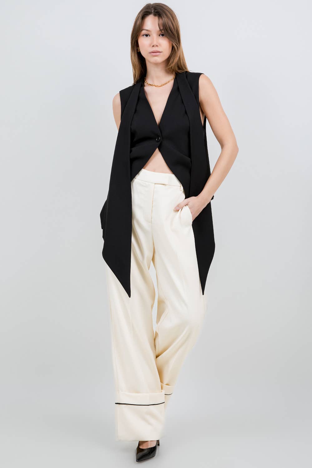 Noir GILET SANS MANCHES TISSÉ AVEC ÉCHARPE ATTACHÉE - NOIR en vente sur Faire4