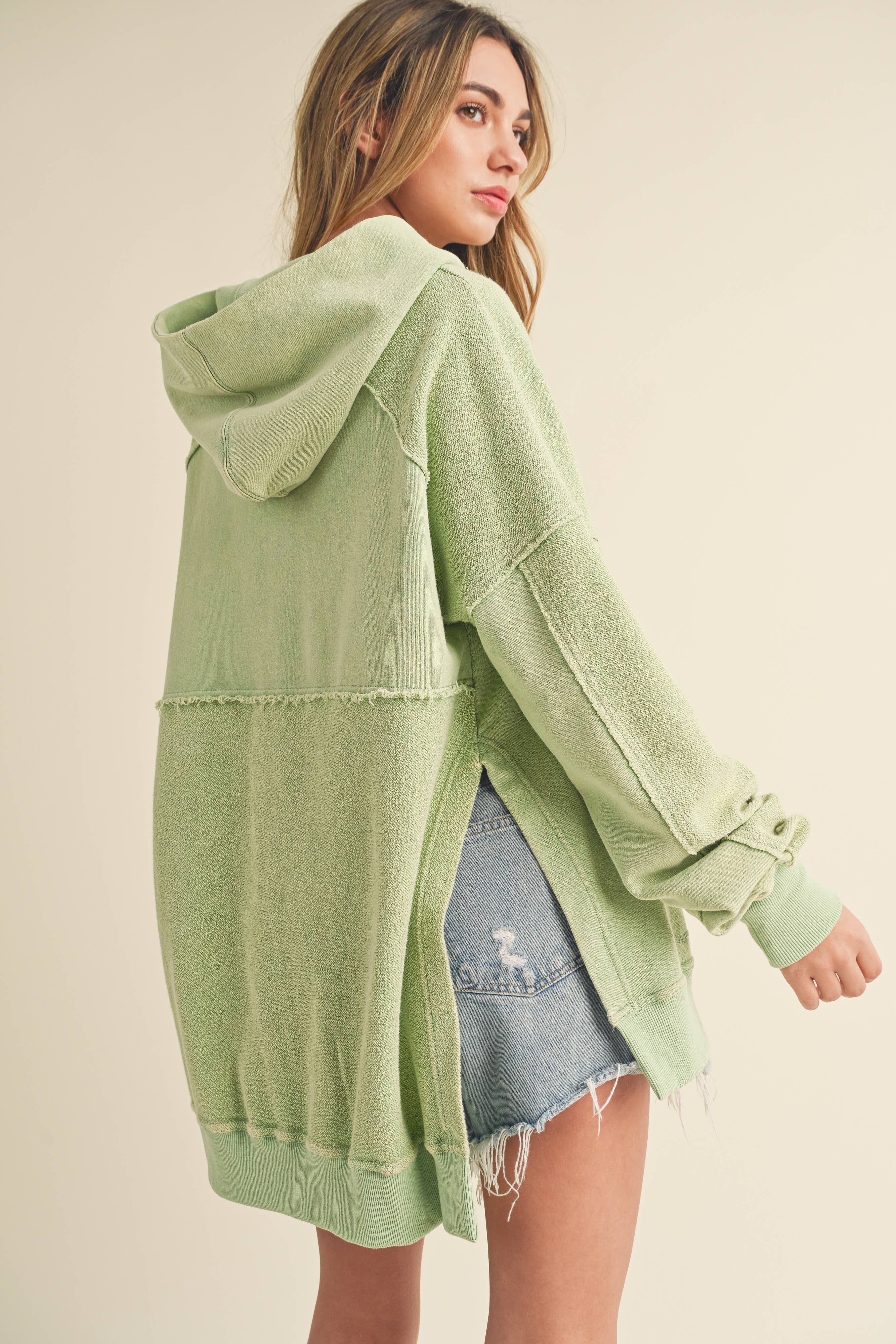 AEMI + CO – wholesale Hoodie – Women's – 966CK Deb Washed Hoodie 581