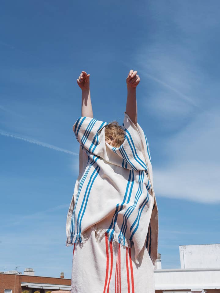 Poncho ljus för wholesale av Victoria Prada