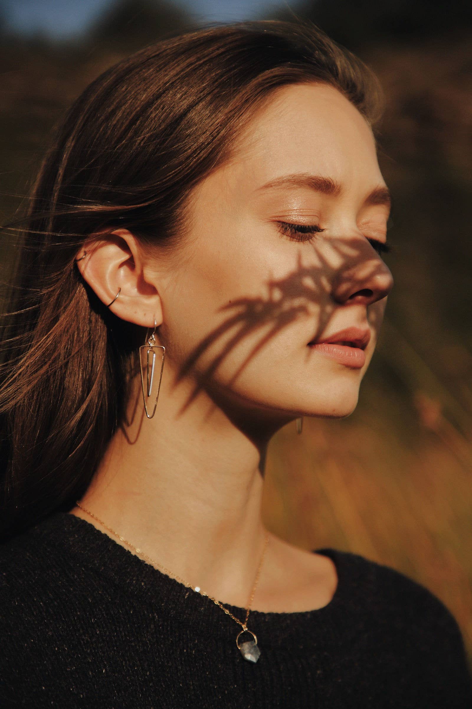 Laura J Designs - Wholesale Pendant/Charm Necklace - Labradorite Dagger Necklace6