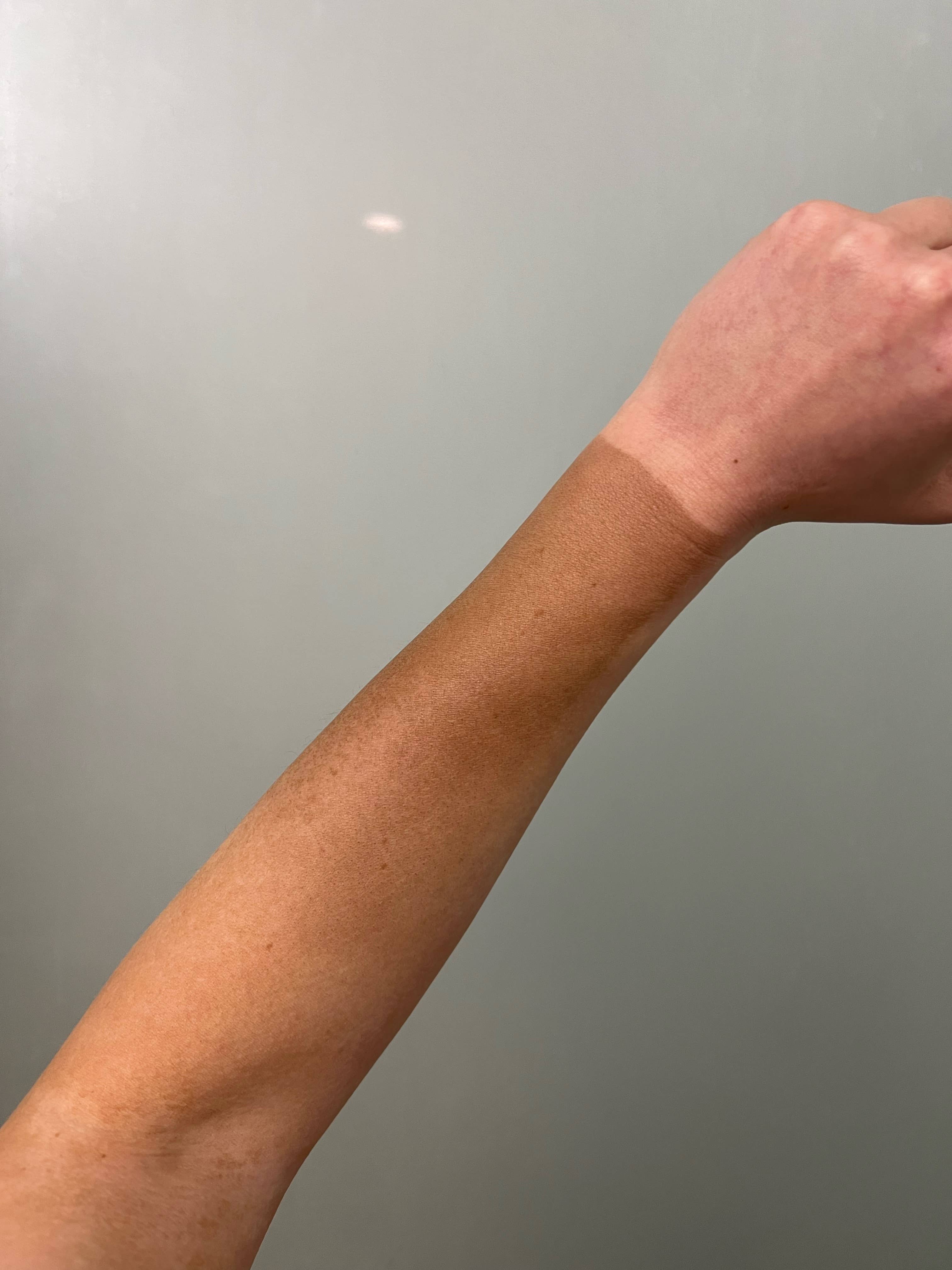 Glow & Go Beauty Co – wholesale Self-tanner – VIOLET Sunless Tanning Solution2