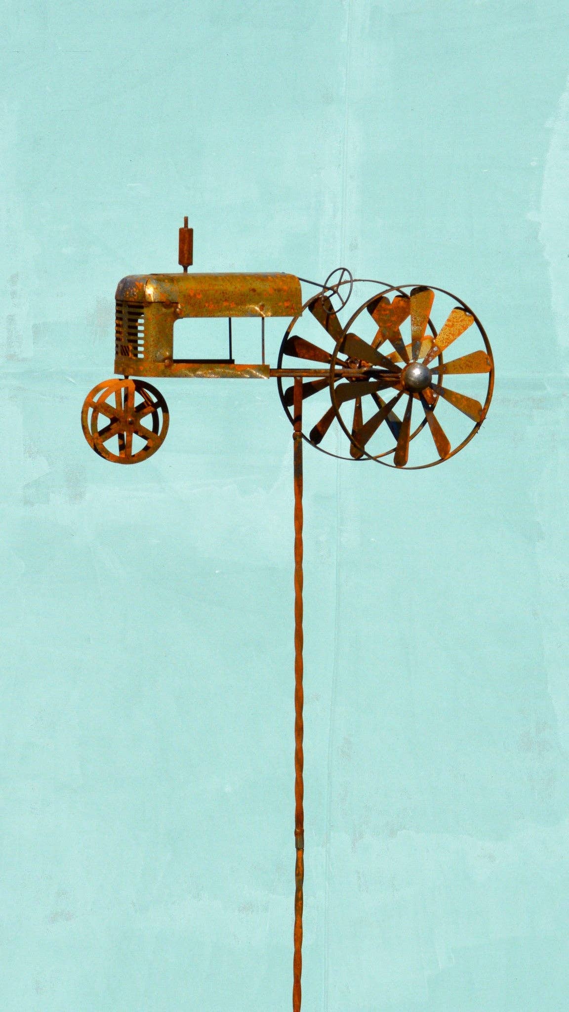 Elegant Garden Design - Wholesale Garden/Lawn Stake - Tractor Spinner Stake2