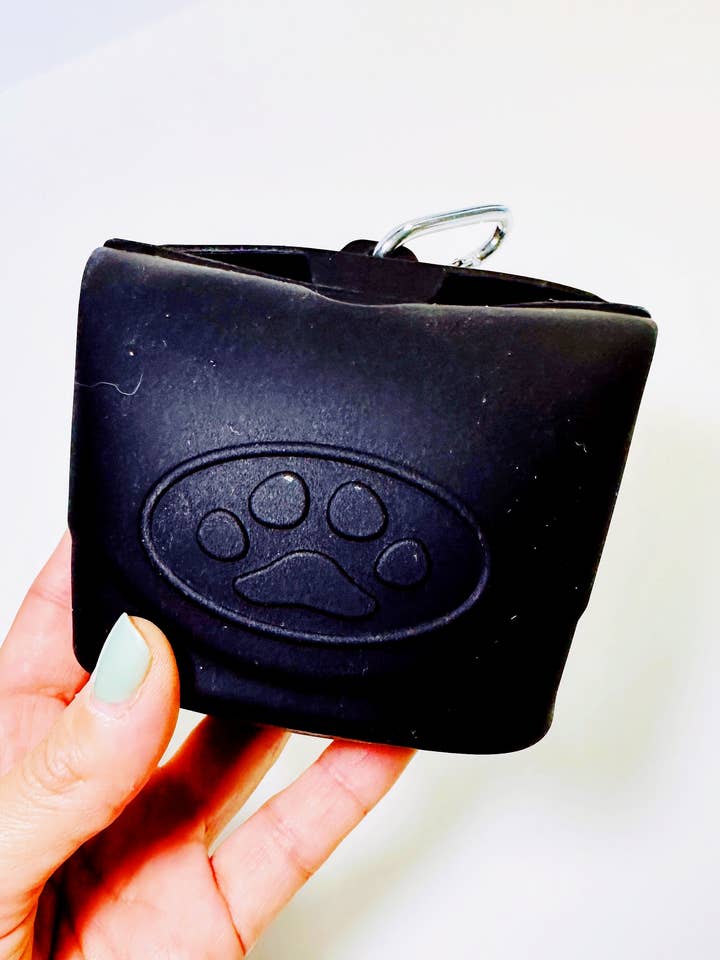 silicone dog treat holder pouch, clip on treat bag unisex for wholesale by Walking Paws Boutique