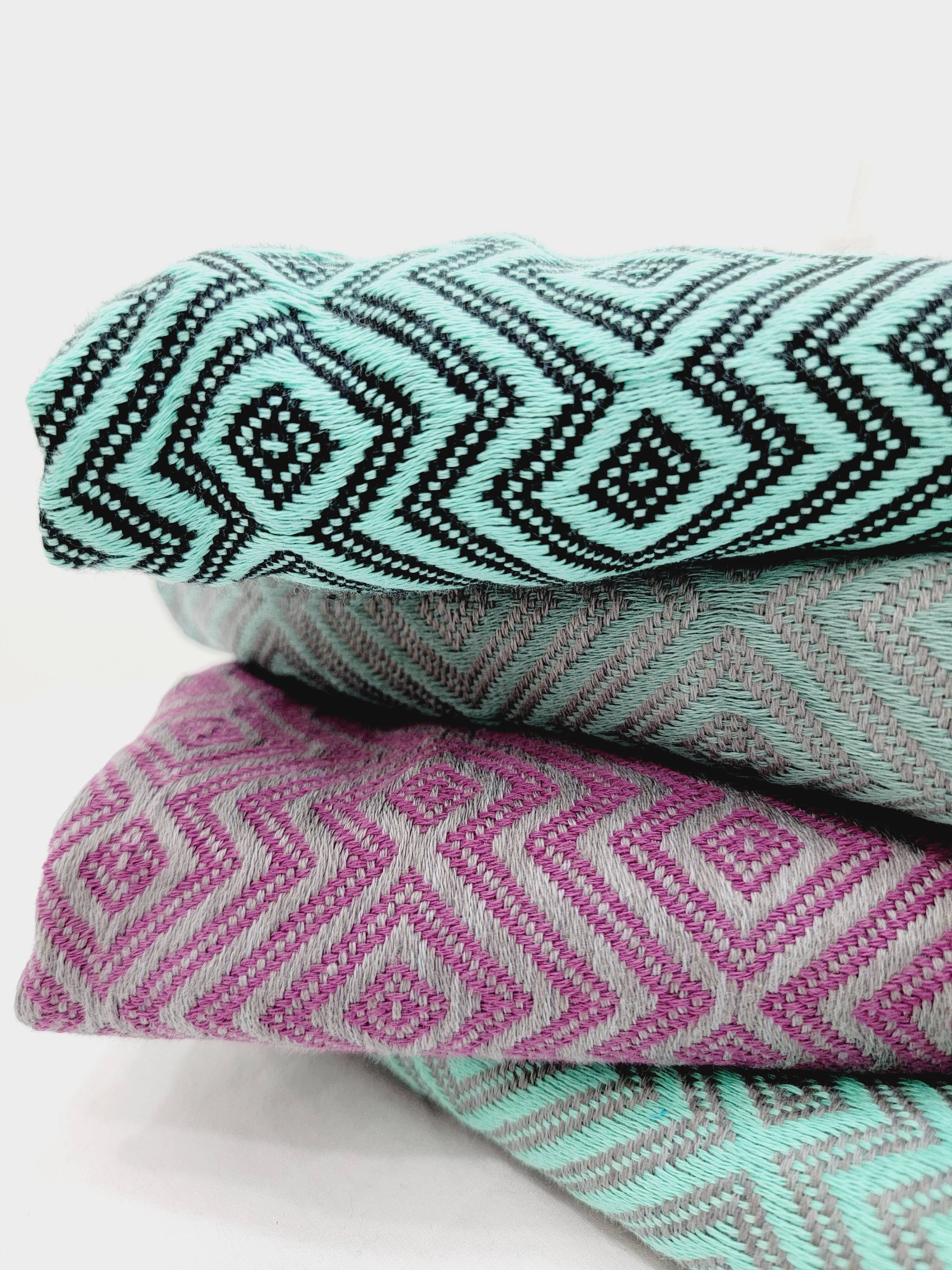 EBRU Home – Großhandel Badetuch – 50 assorted Türkische Strand- und Badetücher in verschiedenen Farben – verkaufsbereit6