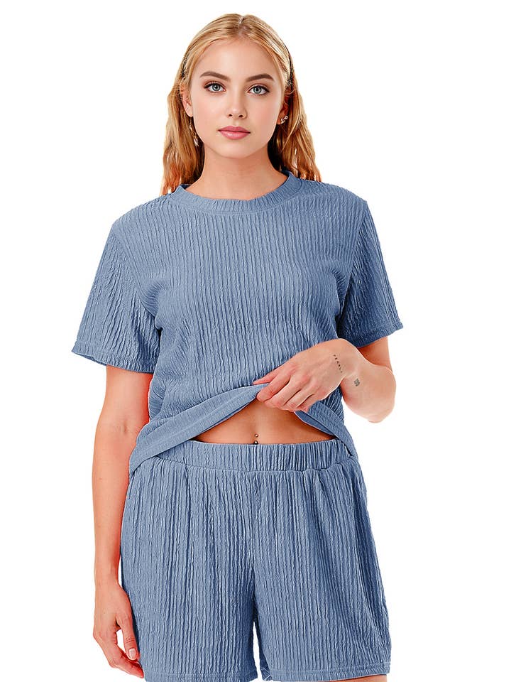 Solid color waved monochrome round neck top with shorts set for wholesale by Color 5