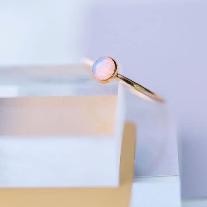 Opal stapling Ring i 14 k guld fylld för wholesale av The Land of Salt