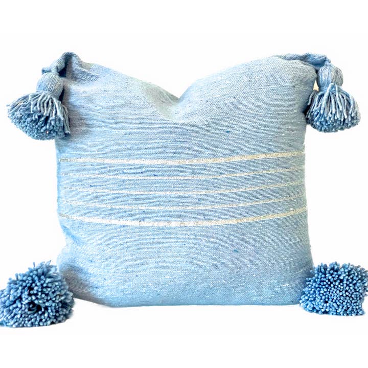 Taie d'oreiller bleu clair pour la vente par Nativa Collective