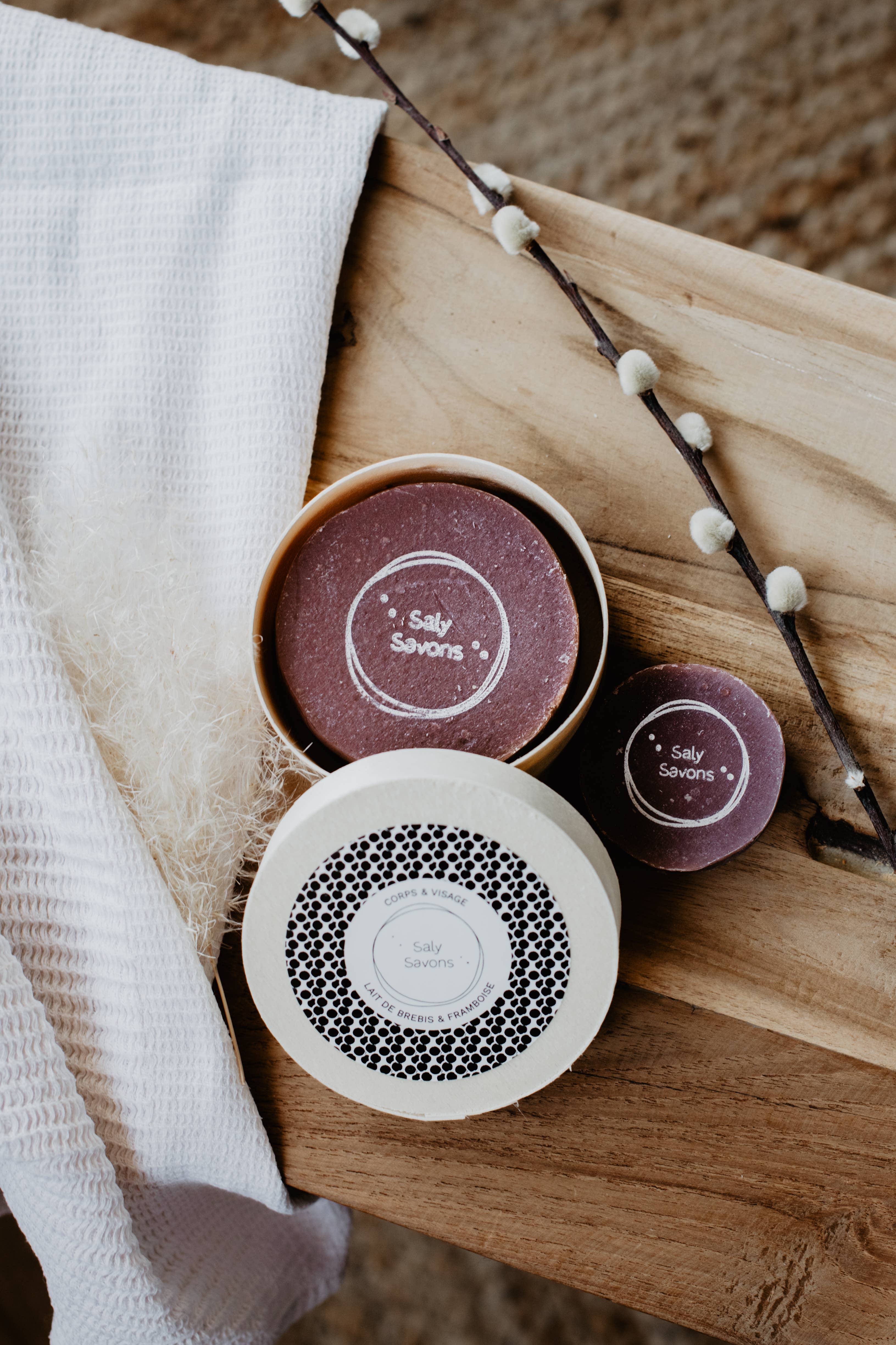 Saly Cosmétiques - Wholesale Bar Soap - Face & Body Soap - Sheep's Milk & Raspberry1