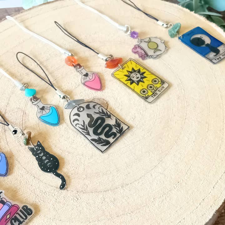 La baleine qui embosse - Wholesale Phonecase Strap - Tarot Card Phone Charm Sun & Carnelian3