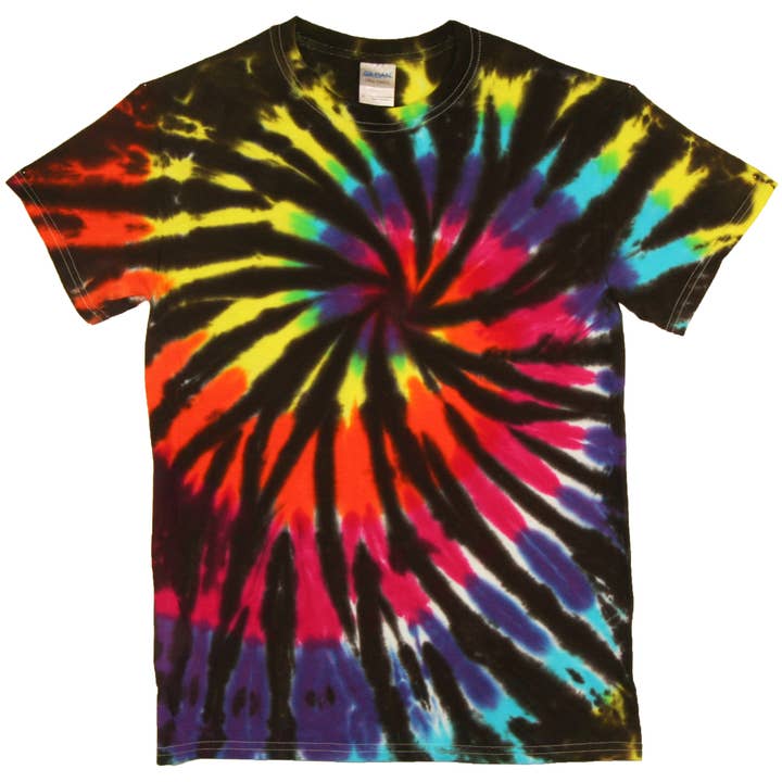T-shirt Tie Dye Rainbow Web noir pour la vente par Kerr's Cotton