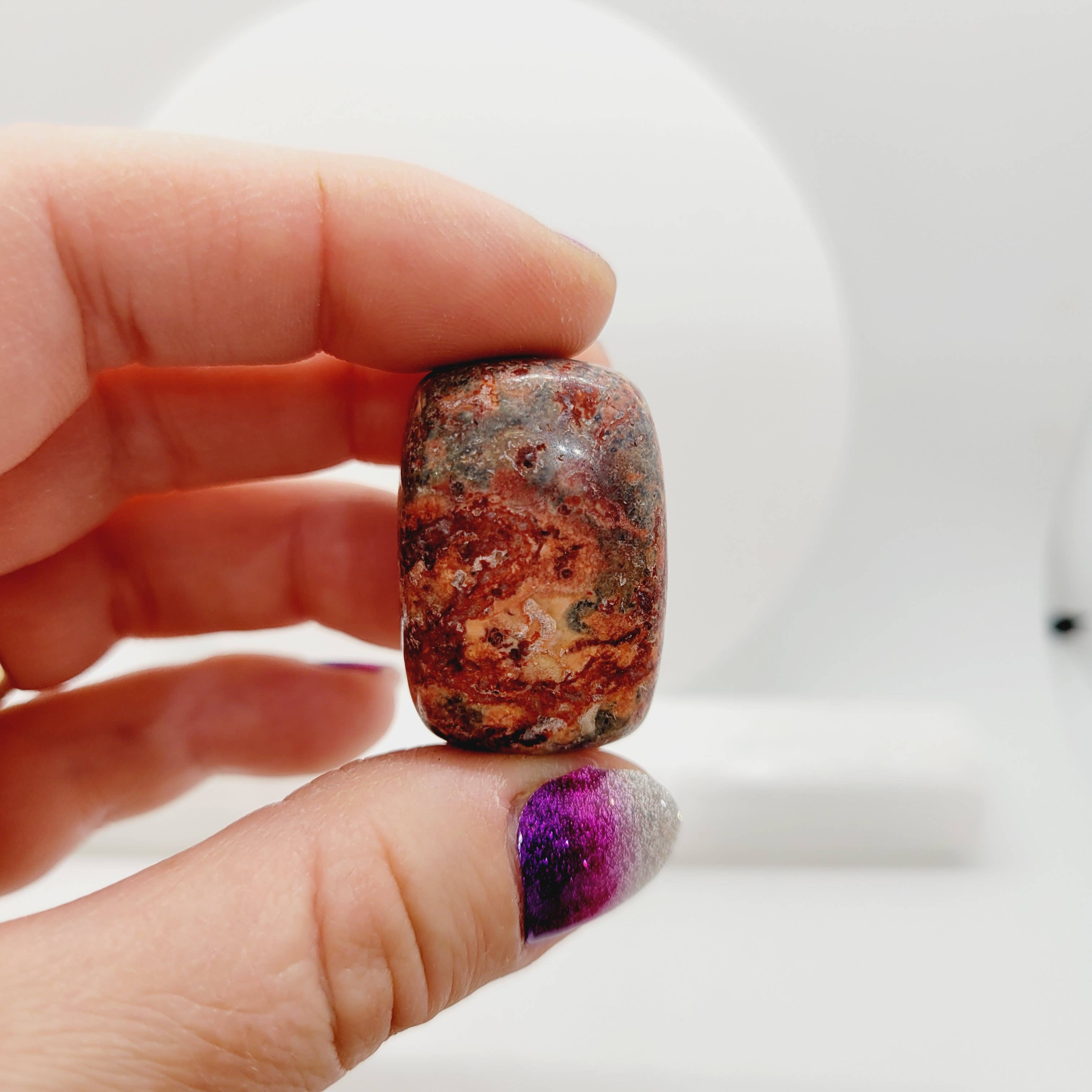 The Raven's Edge – Engroshandel Spirituelle sten og krystaller – Leopard hud Jasper Tumbles Crystal Tumbles Metafysisk4