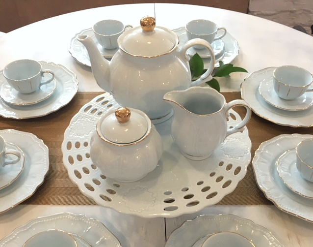 Silly Design - Wholesale Tea Pot - Be my guest Teapot
Blue color porcelain 920ml2