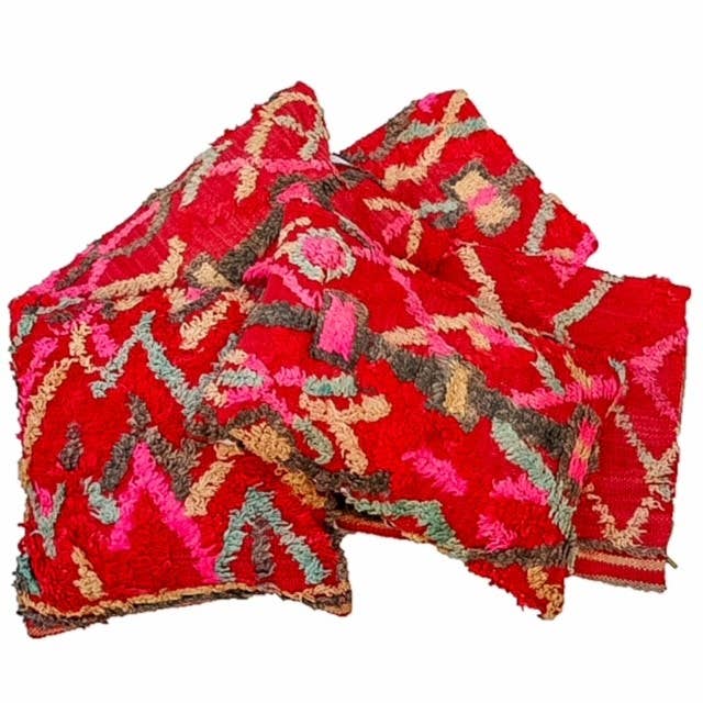 NOMAD BY LIV - Wholesale Decoratief kussen - Vintage Beni kussen - rood en roze1