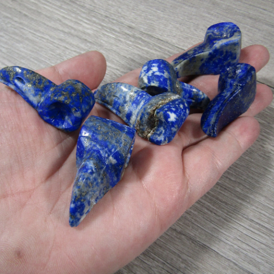 Keystone Crystals – wholesale Dekorativ statyett – Ädelstenskorpskallefigur – Skulpterad kristalldekor15