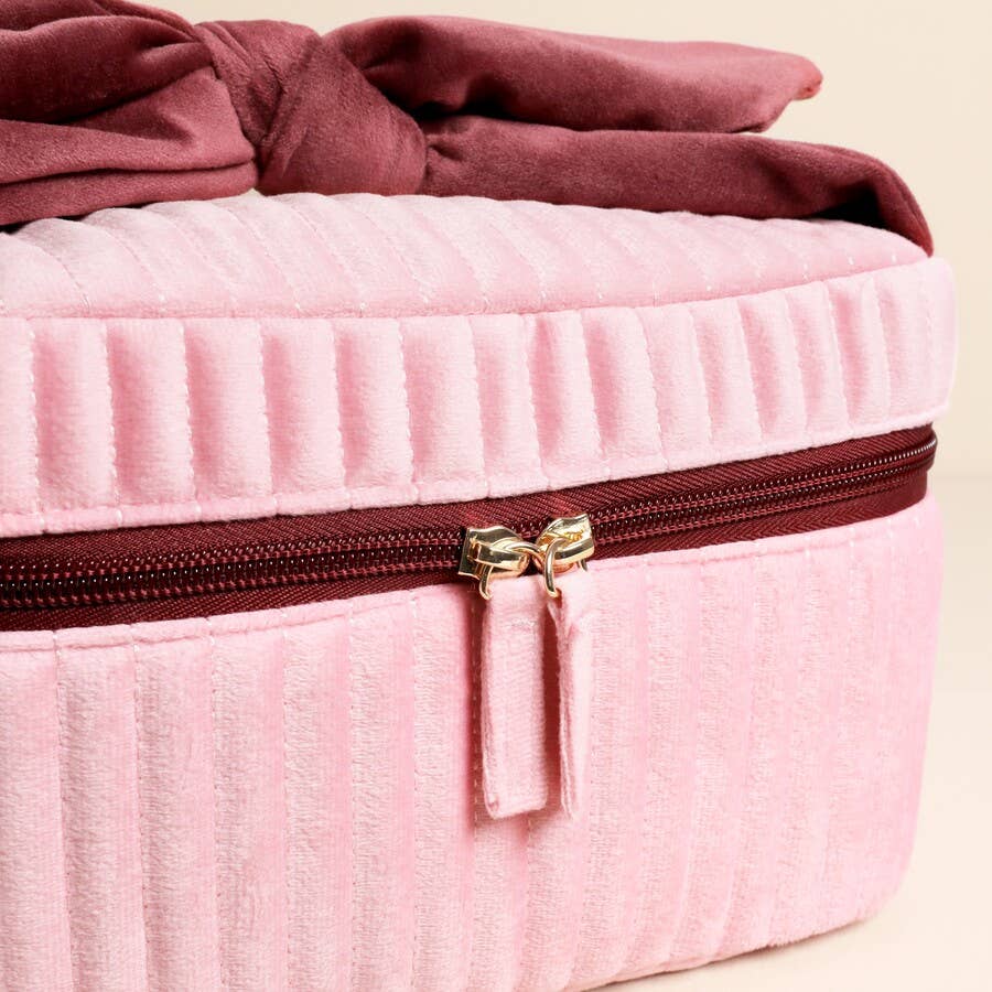 Lisa Angel - Wholesale Makeup/Cosmetic Bag - Pale Pink and Red Velvet Bow Vanity Makeup Bag4