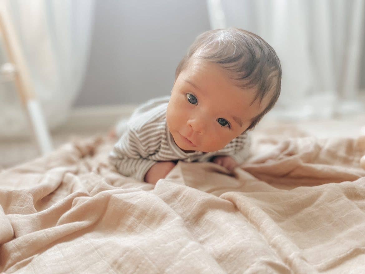 Ali+Oli - Wholesale Swaddle - Baby - Bamboo Muslin Swaddle Blanket (Taupe)2